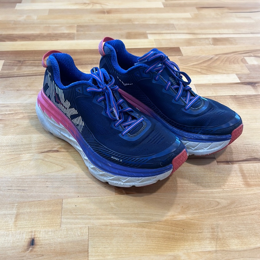HOKA One One Bondi running shoes- great condition